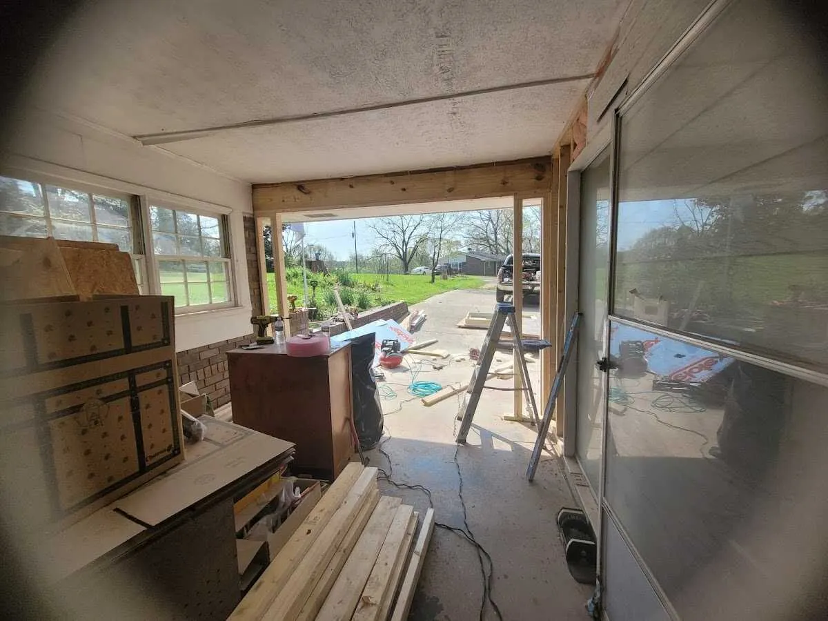 Air movers and dehumidifier for Water Mitigation Services in South Brooksville